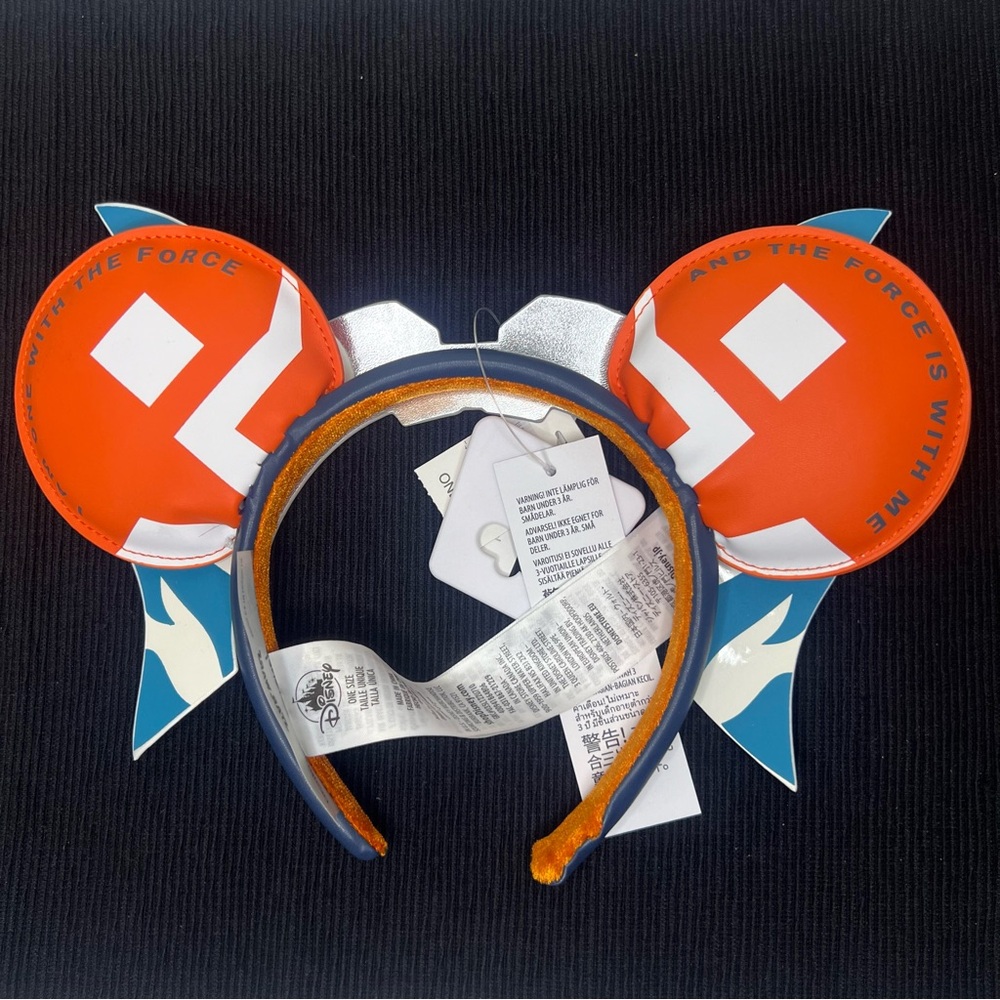 Disney Parks Star Wars Ashley Eckstein Ahsoka Tano Ears Headband NWT - Picture 2 of 4